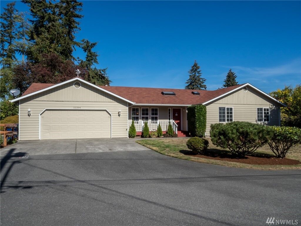 Property Photo: 22304 Brier Rd WA 98036