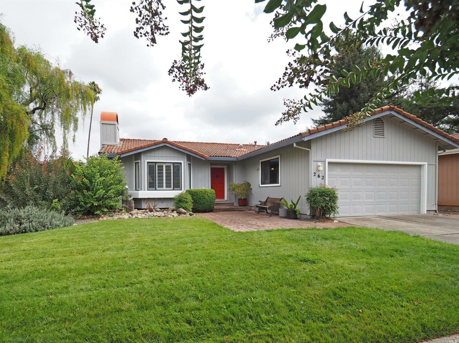 Property Photo:  262 Almond Way  CA 95448 