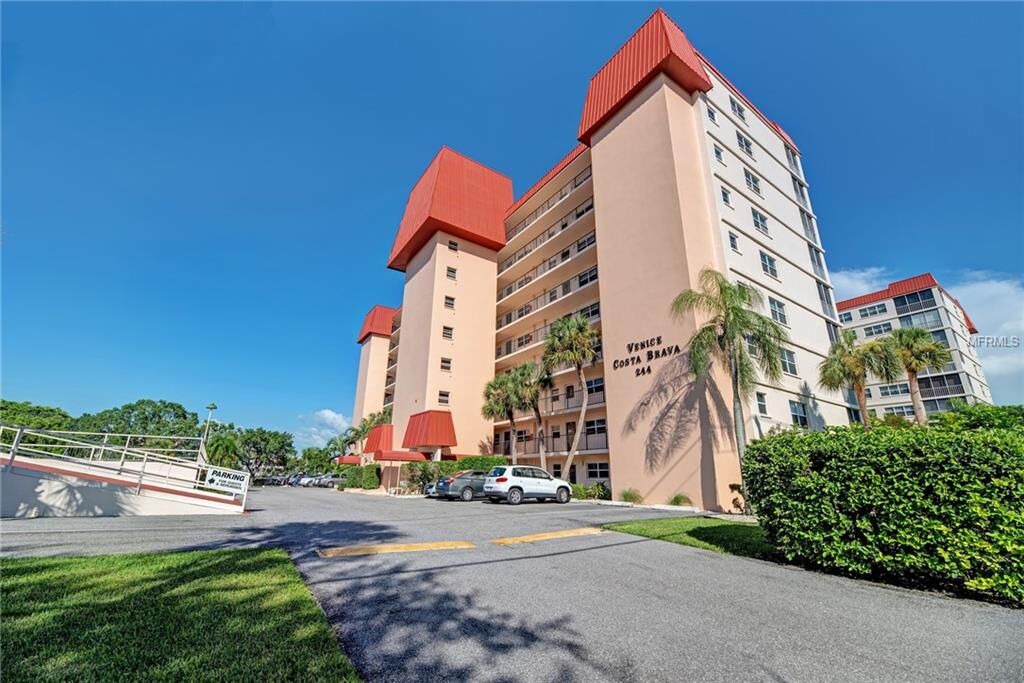 Property Photo: 244 Saint Augustine Avenue 403 FL 34285
