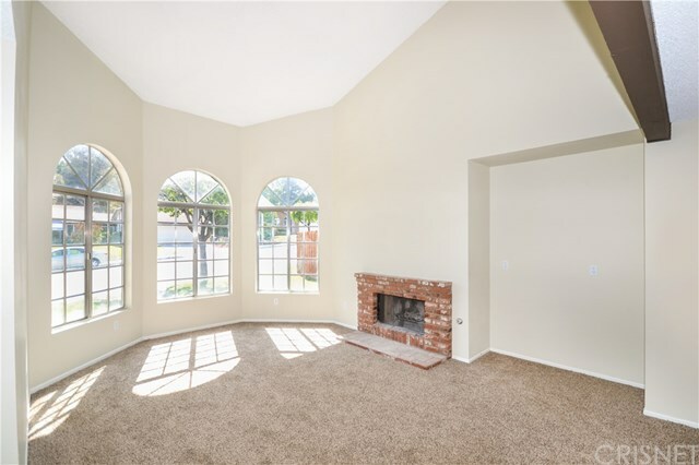 Property Photo:  29052 Poppy Meadow Street  CA 91387 