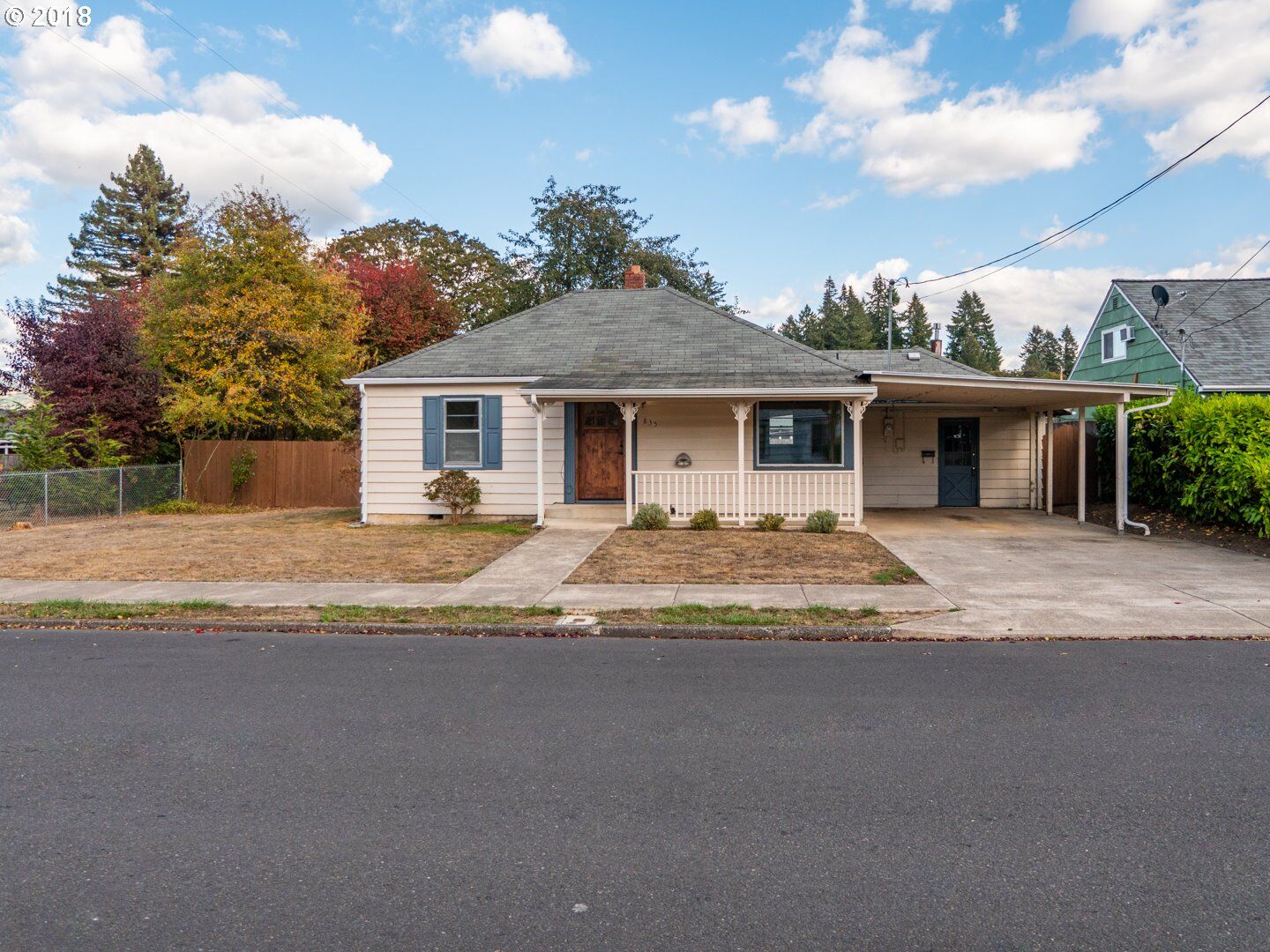 Property Photo: 835 7th Ave OR 97386