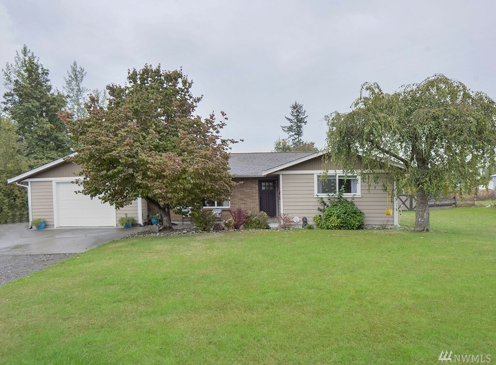 Property Photo:  3615 Division St  WA 98022 