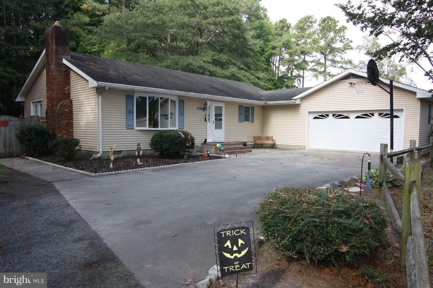 Property Photo:  808 W Main Street  MD 21826 