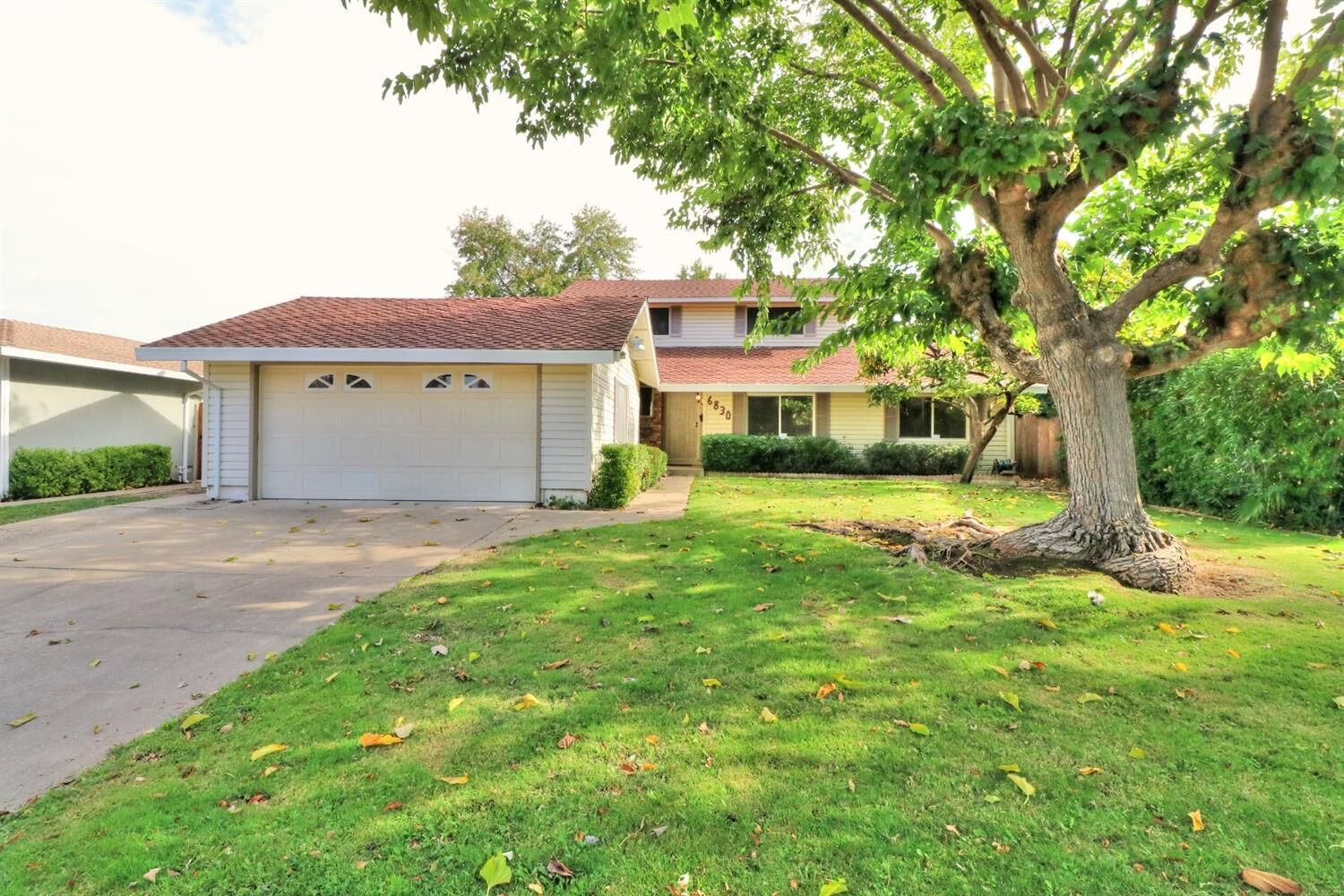 Property Photo:  6830 Silverthorne Circle  CA 95842 