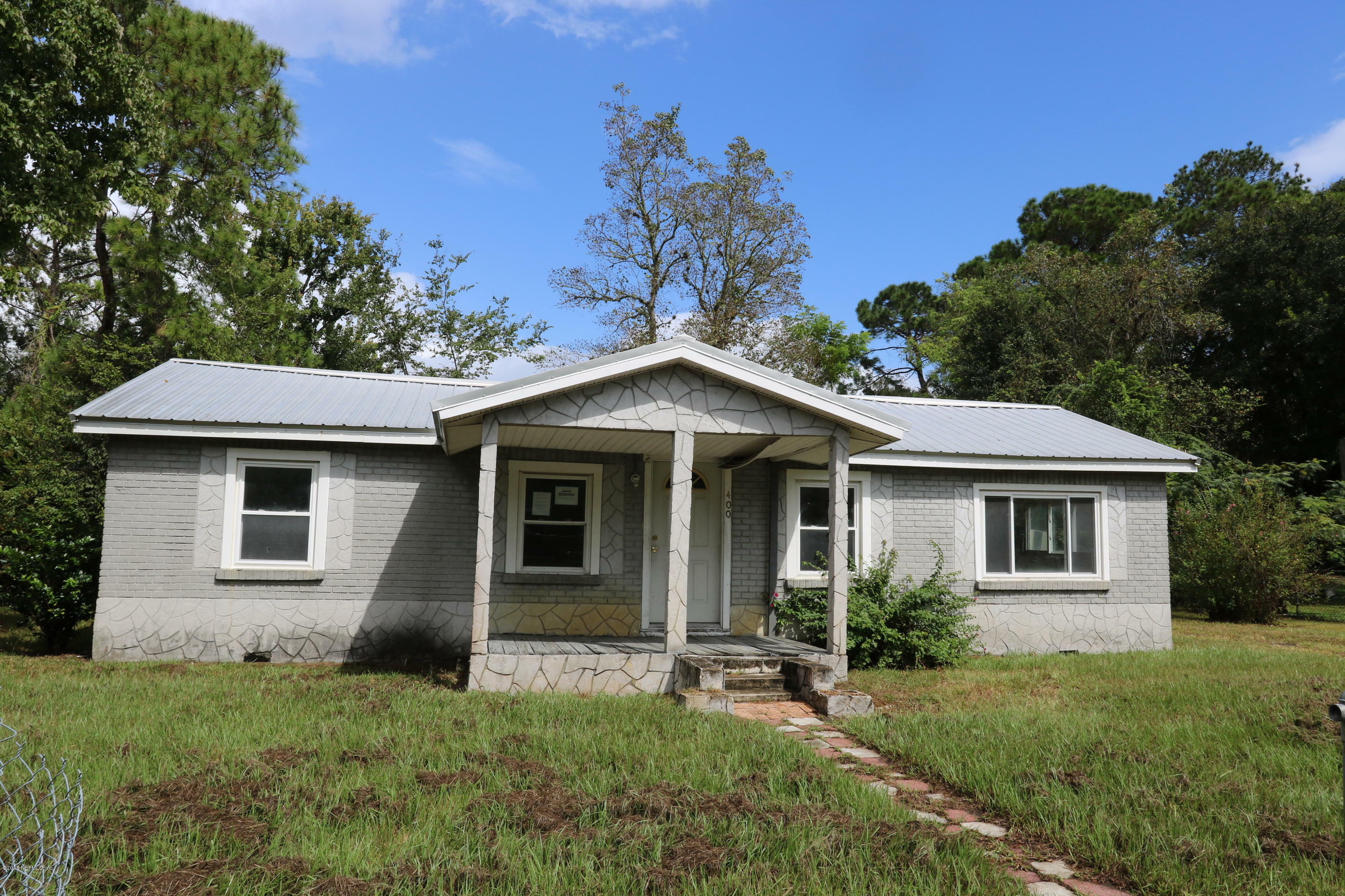 Property Photo:  400 E Palmetto Street  FL 32177 