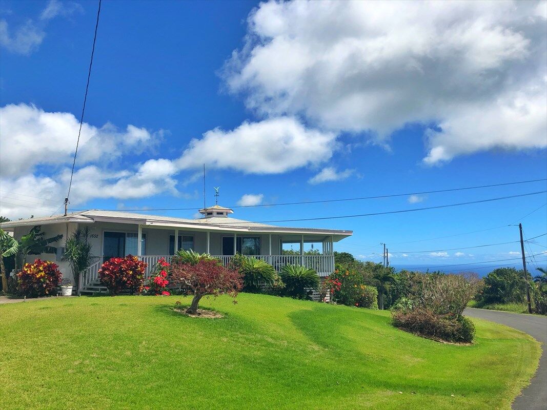Property Photo: 94-1652 Lewa Nuu St HI 96772