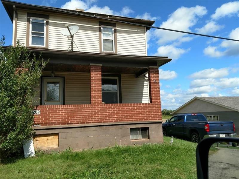 Property Photo:  209 Green St  PA 16136 