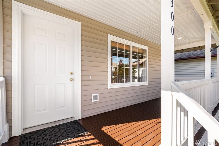 Property Photo:  19300 Valley View Dr  WA 98223 