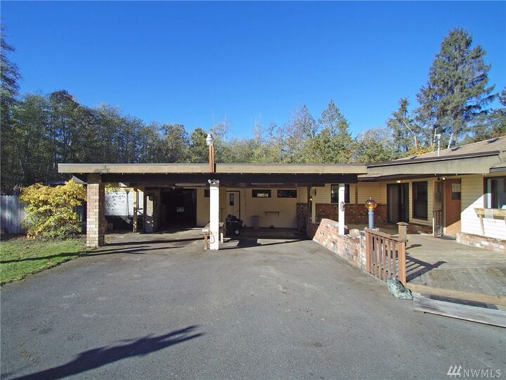 Property Photo: 32 Gossett Rd WA 98363