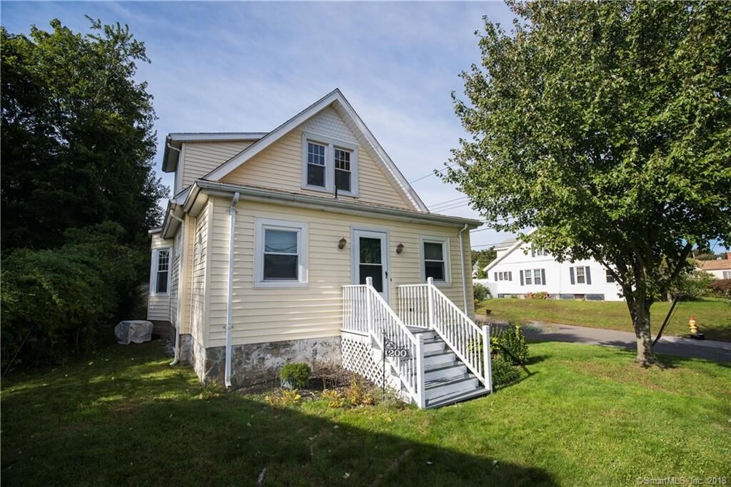 Property Photo:  200 Platt Avenue  CT 06516 