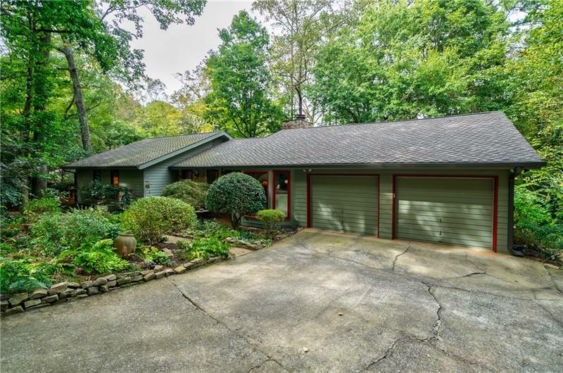 Property Photo: 980 Lost Forest Drive NW 30328