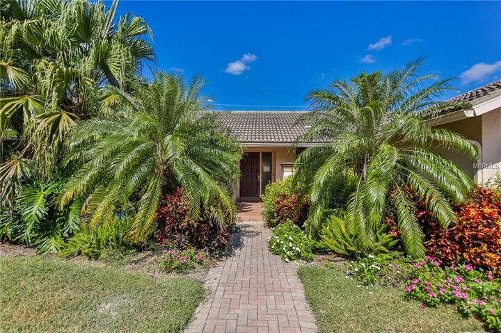 Property Photo: 138 Windward Drive FL 34229