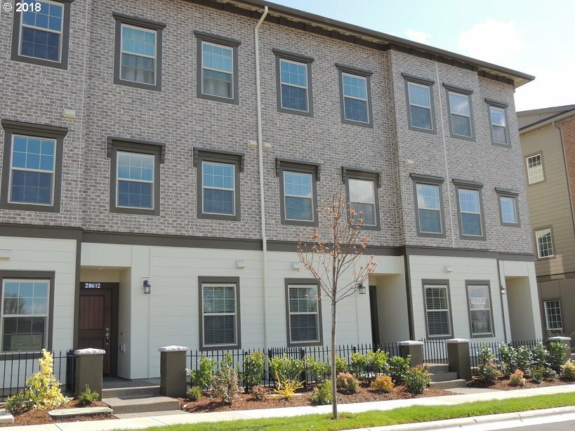 Property Photo: 28861 SW Villebois Dr OR 97070