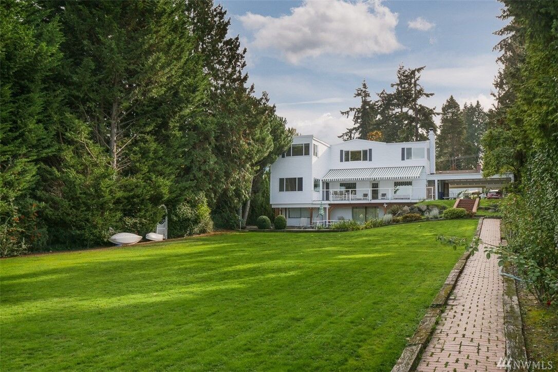 Property Photo: 7620 SE 22nd St WA 98040