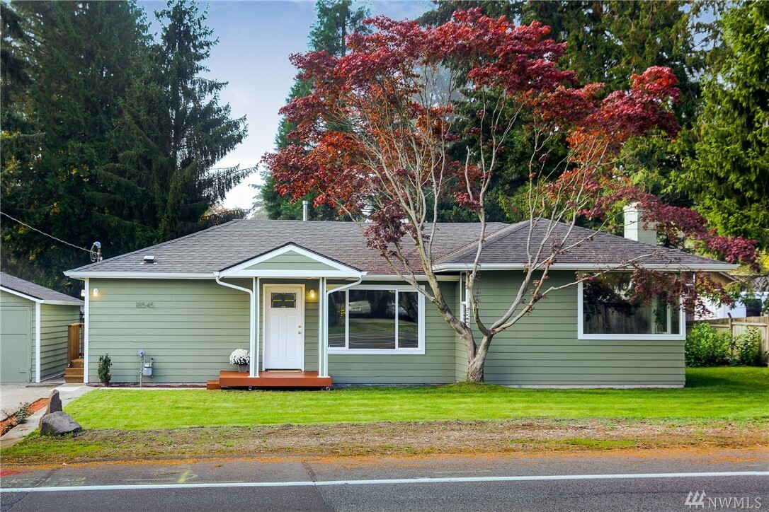 Property Photo:  18545 Fremont Ave N  WA 98133 