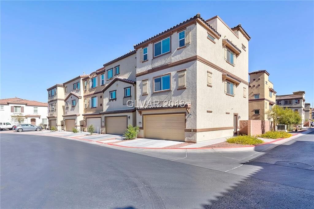 Property Photo:  1525 Spiced Wine Avenue 30105  NV 89074