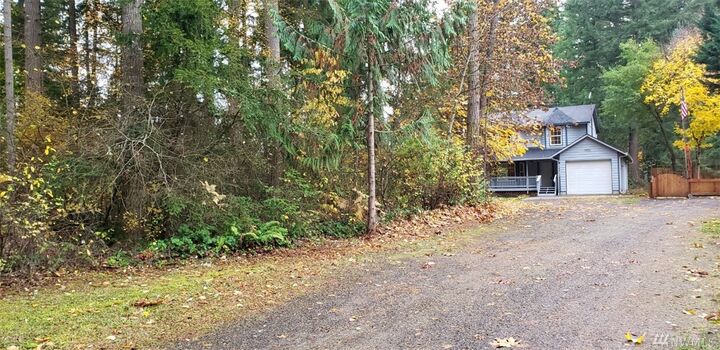 Property Photo: 17715 Vine Lane SE WA 98597