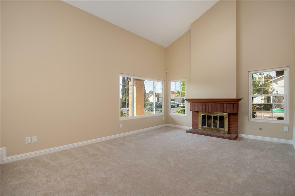 Property Photo:  5719 El Cabo Ct  CA 92124 