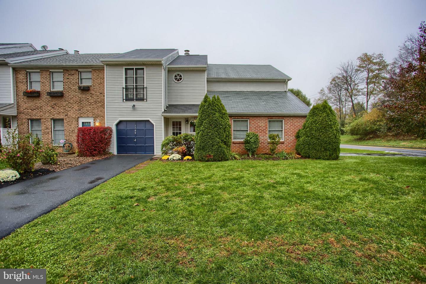 Property Photo:  1109 Ridge Drive  PA 17055 