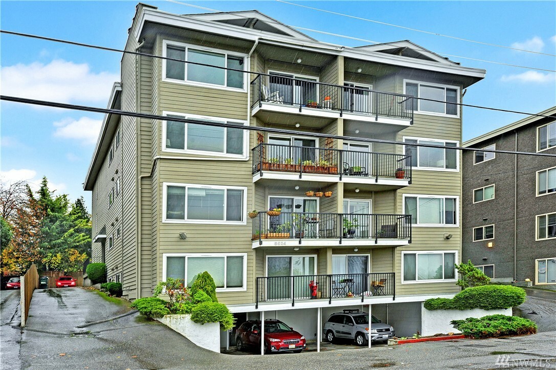 8534 Phinney Ave N 301  Seattle WA 98103 photo