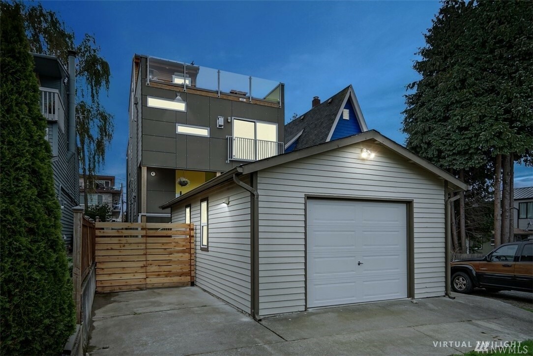 Property Photo:  913 N 72nd St  WA 98103 