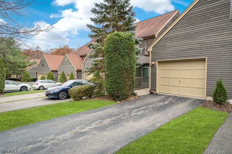 Property Photo: 39 Lexington Ln NJ 07480
