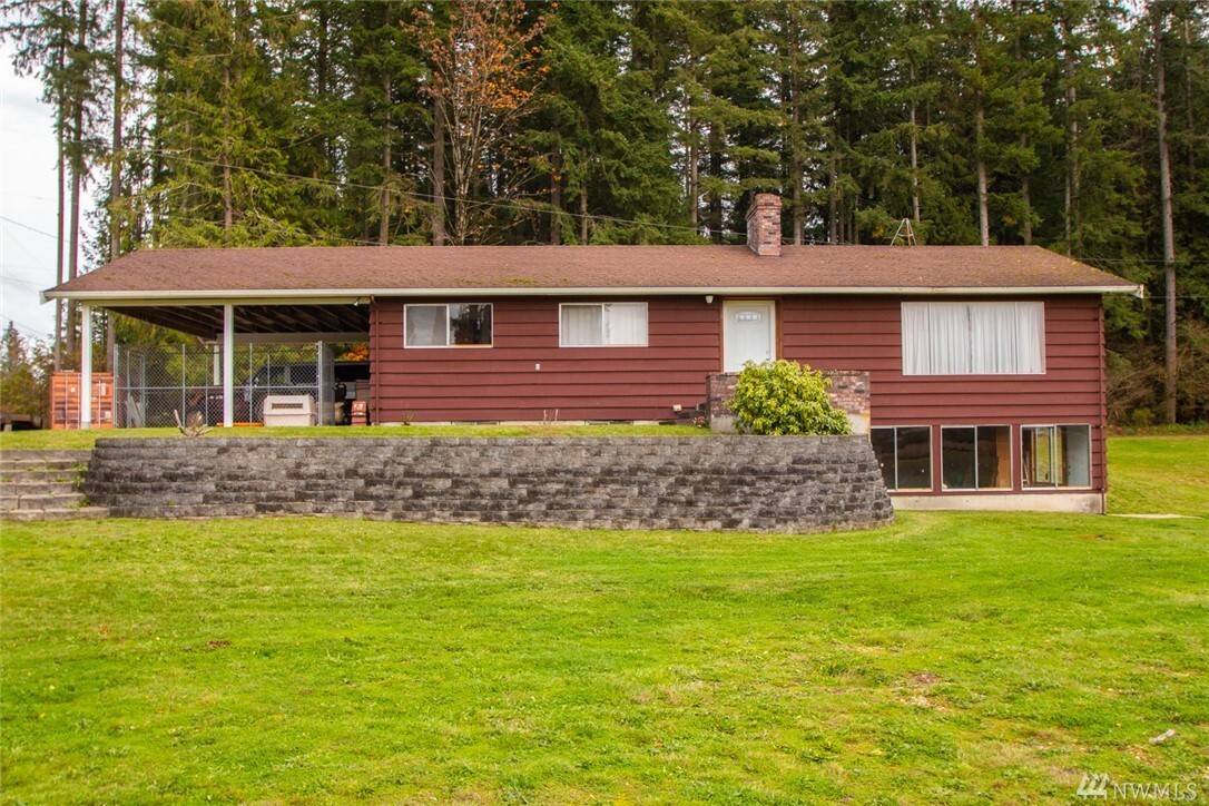 Property Photo:  6422 256th St NE  WA 98223 