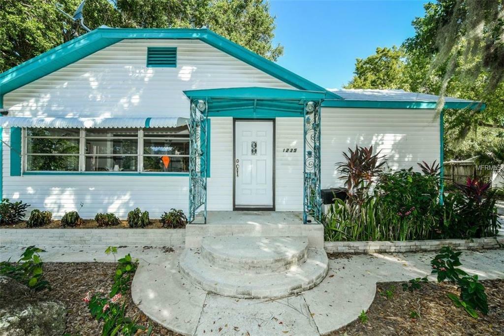 Property Photo:  1235 16th Street  FL 34236 