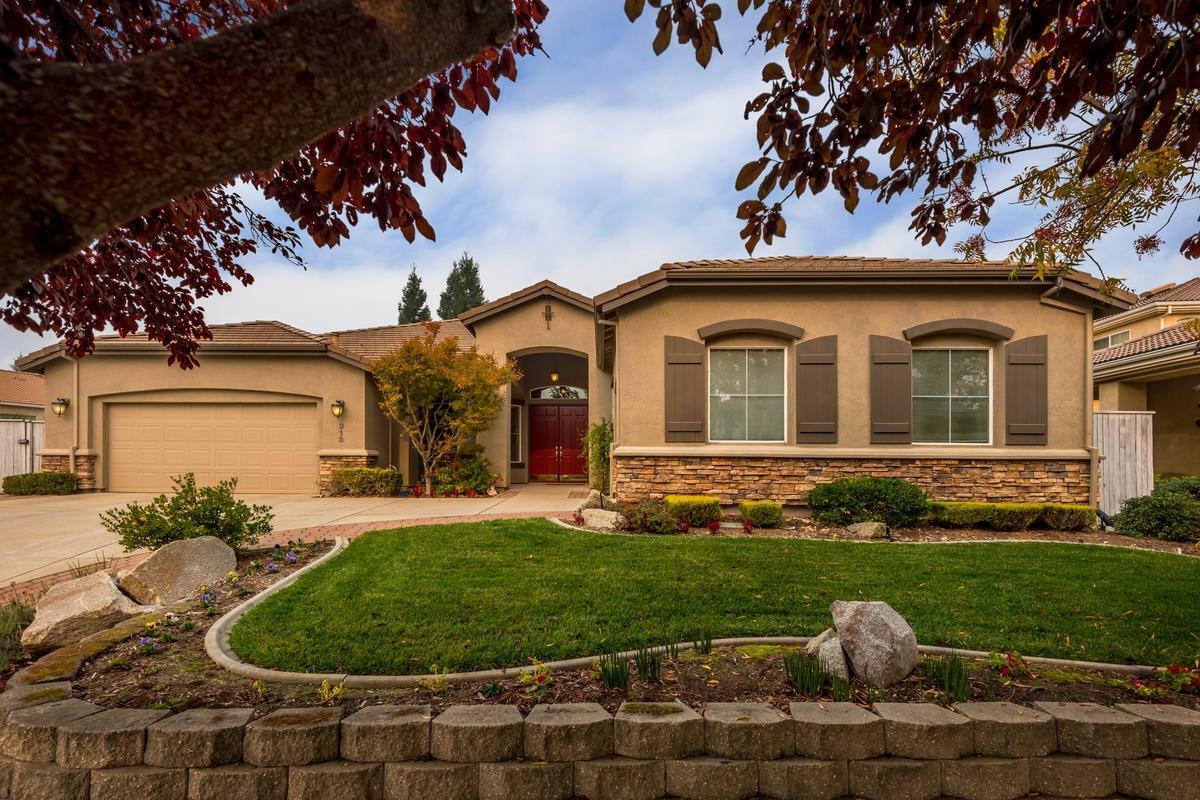 Property Photo:  313 Crescent Drive  CA 95678 