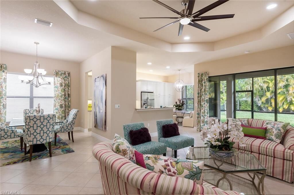 Property Photo: 13838 Callisto Ave FL 34109