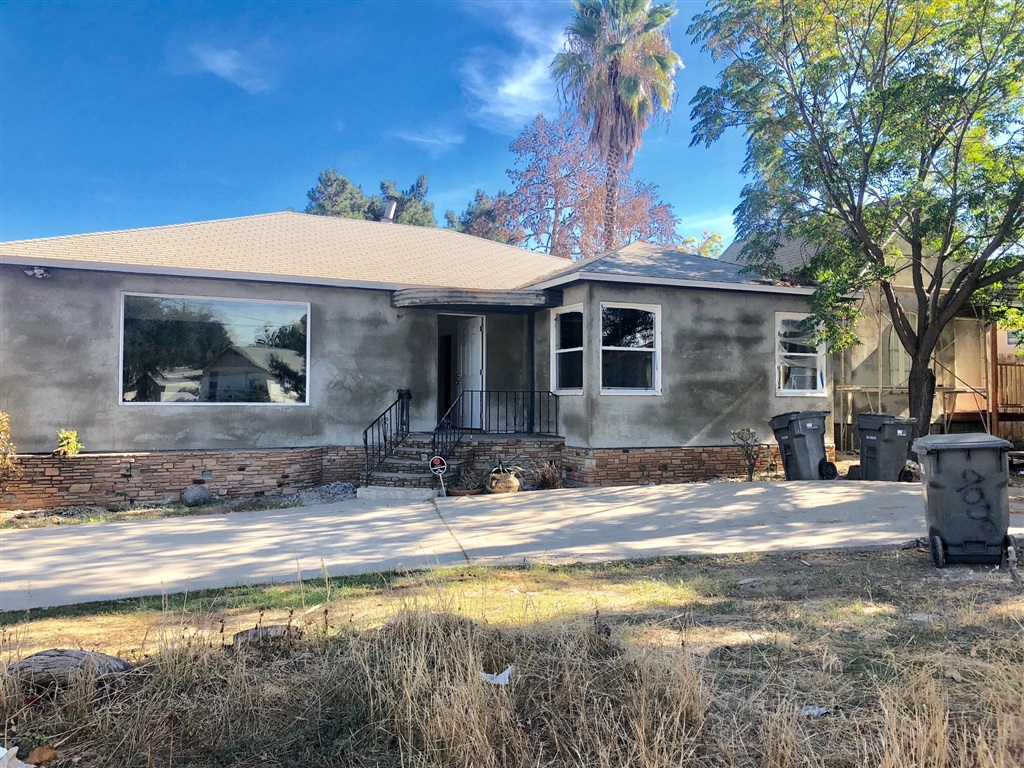 Property Photo:  9011 N Magnolia Ave  CA 92071 