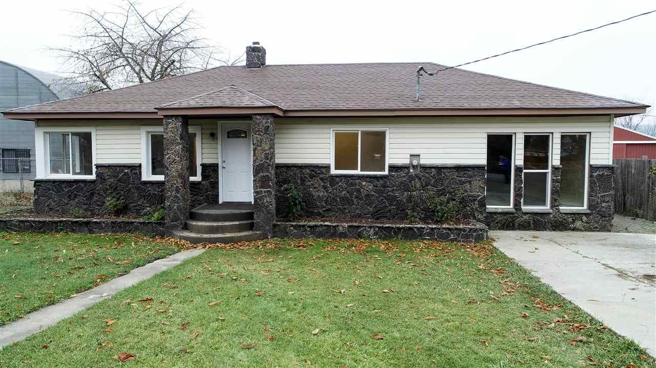 Property Photo: 4409 N Evergreen Rd WA 99216