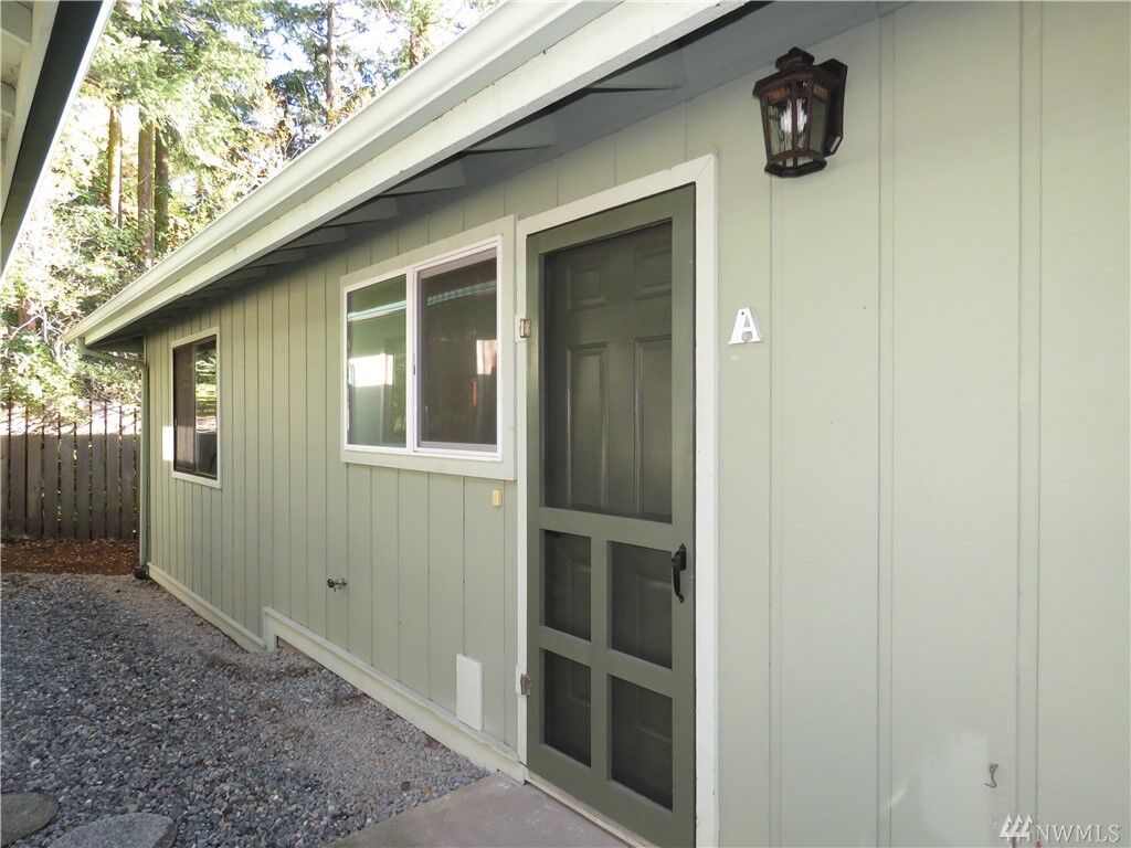 Property Photo: 560 Perry Place A WA 98250