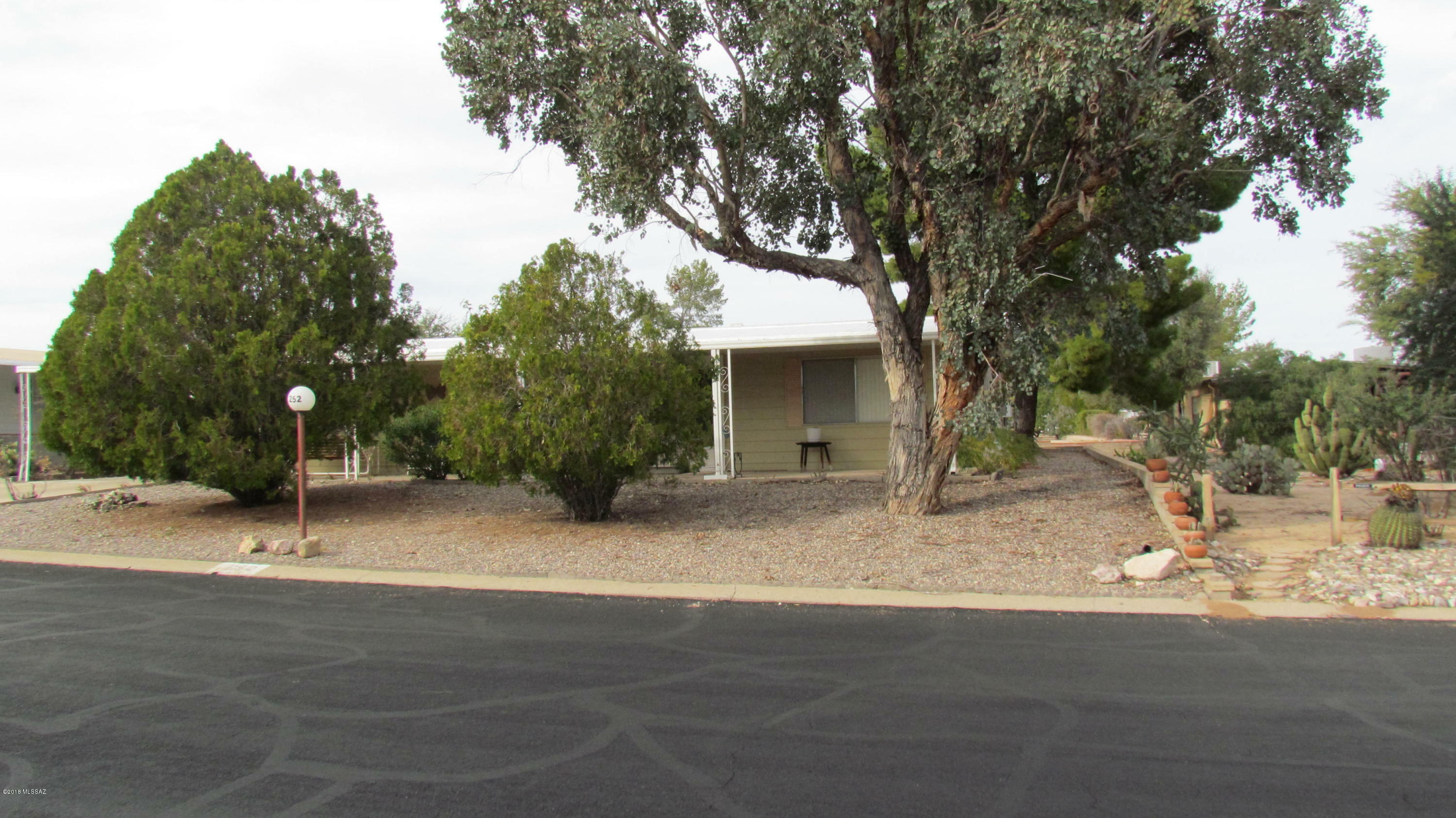 Property Photo:  252 W Aliso Drive  AZ 85614 