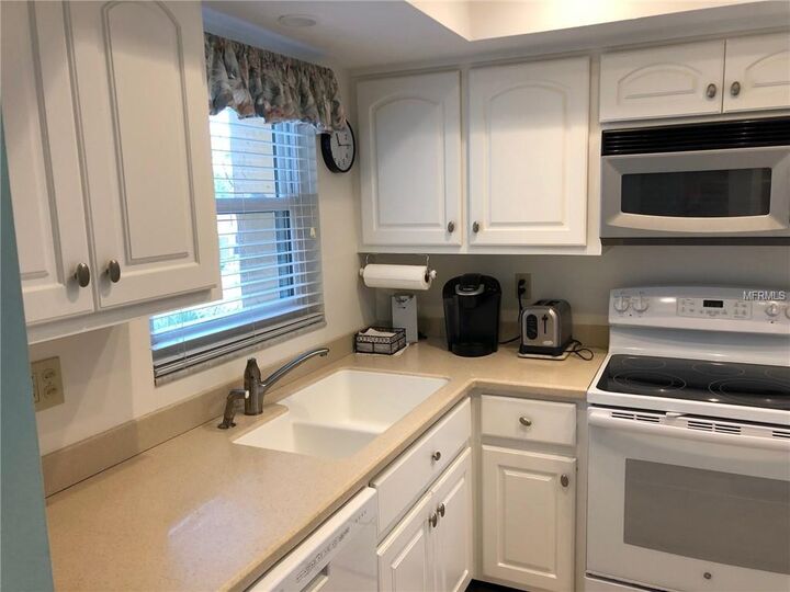 Property Photo: 101 Park Boulevard S 310 FL 34285