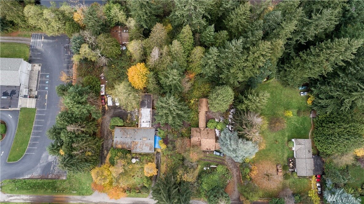 Property Photo: 1724 S 340th Street WA 98003