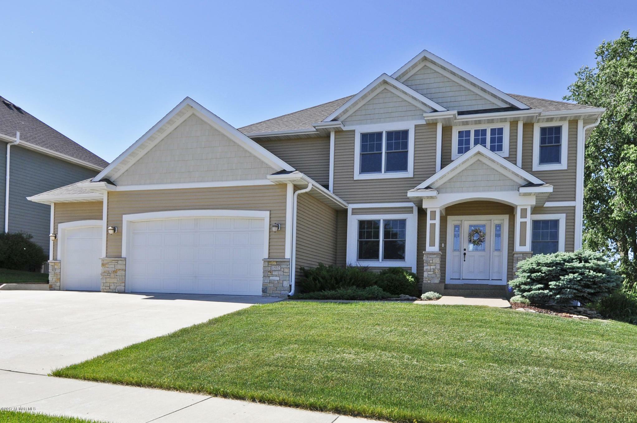 Property Photo: 1532 Redwood Lane SW MN 55902