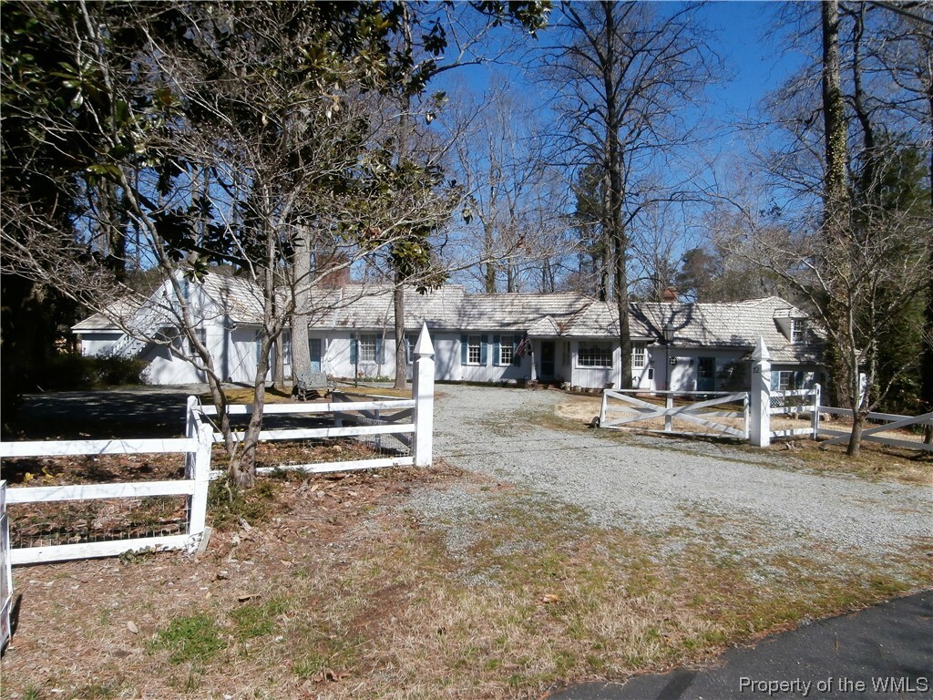 Property Photo:  72 Golf Course Drive  VA 22576 