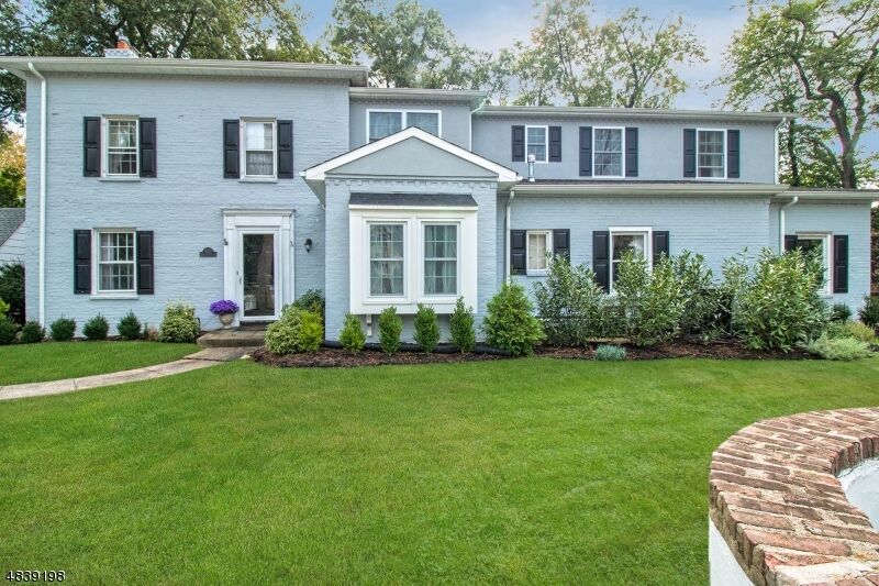 Property Photo: 782 E Broad St NJ 07090