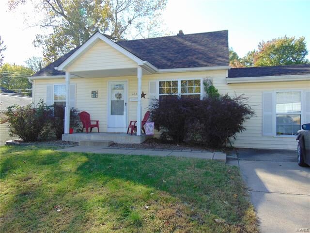 Property Photo:  903 Ann   63028 