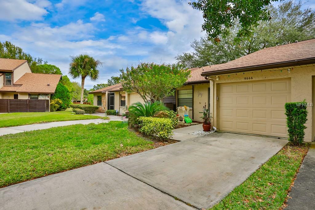 Property Photo:  9666 Lake Seminole Drive E  FL 33773 