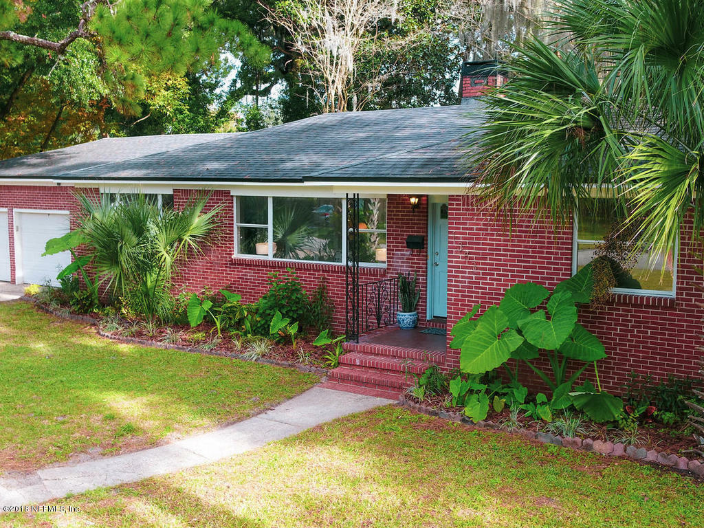 Property Photo:  1353 Live Oak Lane  FL 32207 