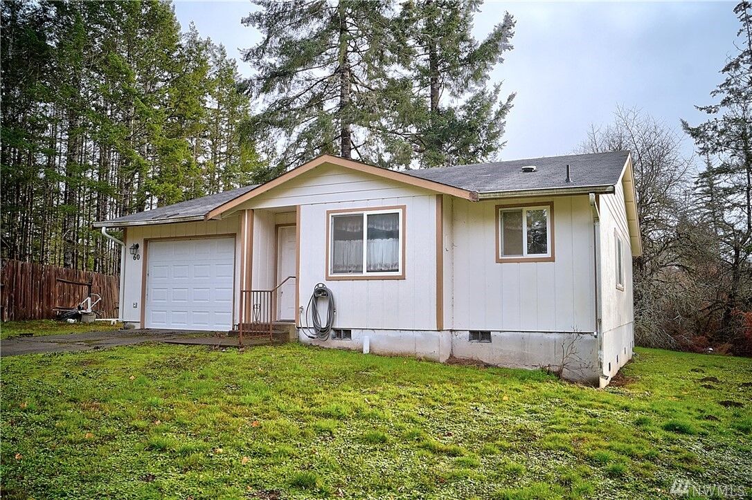 Property Photo:  60 E Redwood Court  WA 98584 