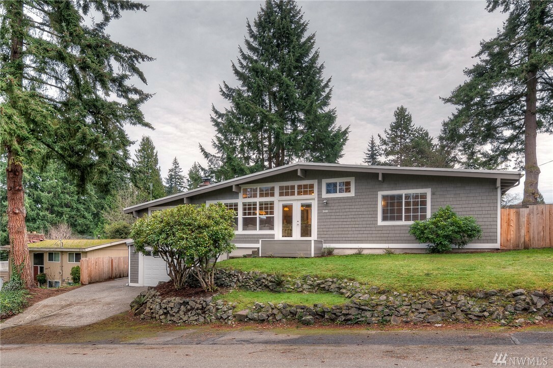 Property Photo:  3401 NE 17th Place  WA 98056 