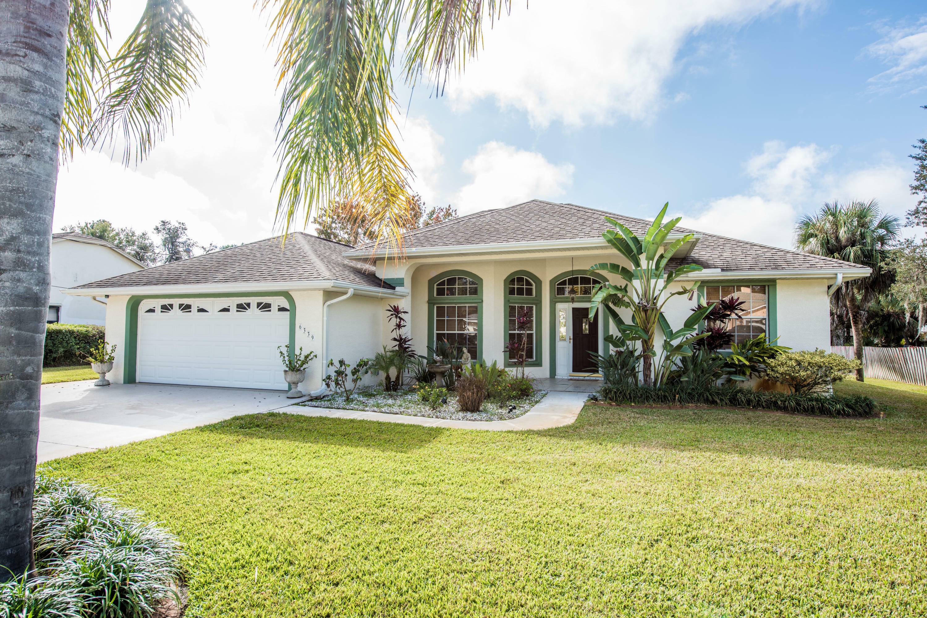 Property Photo:  6339 Whispering Lane  FL 32780 