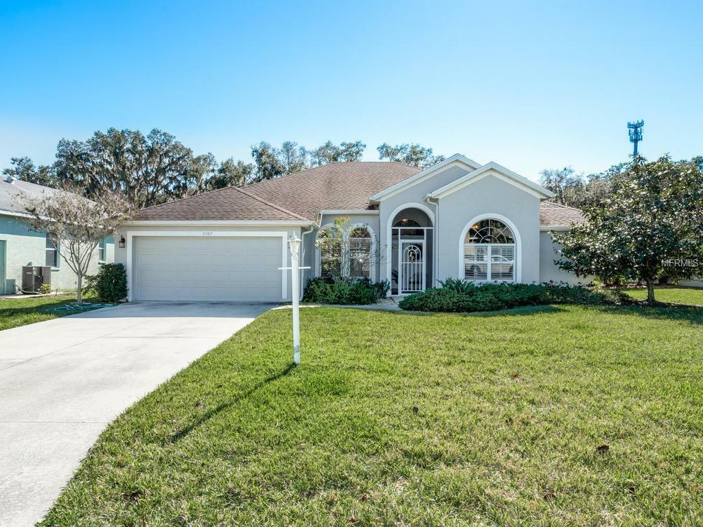Property Photo: 5707 31st Court E FL 34222