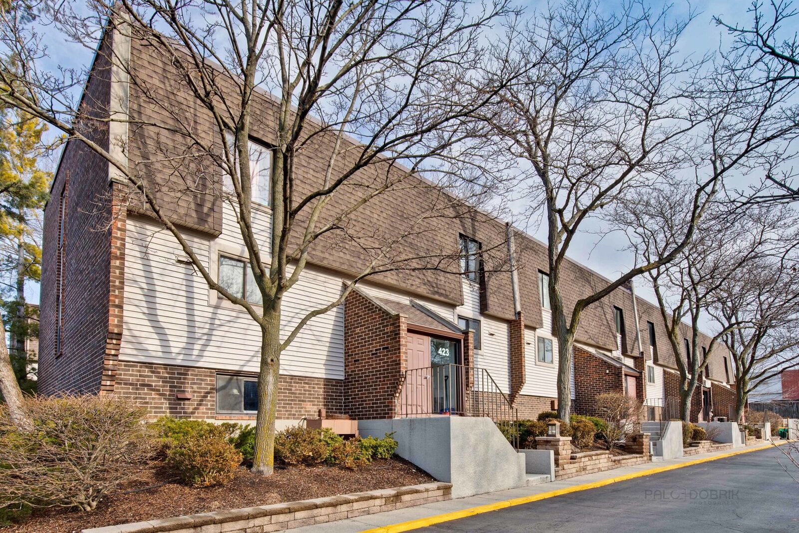 Property Photo: 423 Elm Street 5C IL 60015