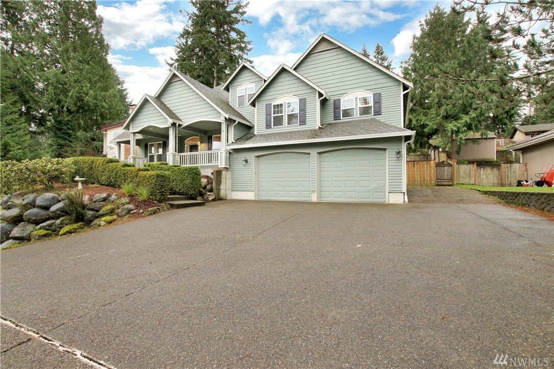 Property Photo:  2308 33rd Ave SE  WA 98374 