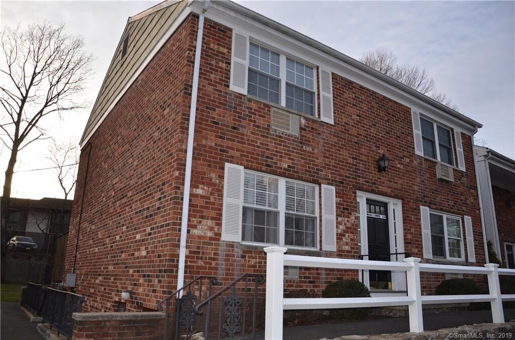 Property Photo:  287 Hamilton Avenue 1A  CT 06902