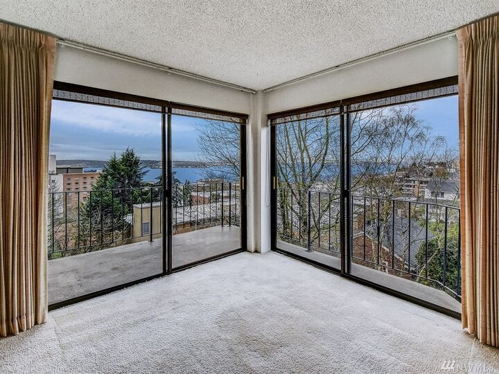Property Photo:  1001 Queen Anne Ave N 405  WA 98109 